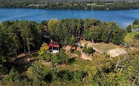 Instytut Wypoczynku - domki nad jeziorem Mausz